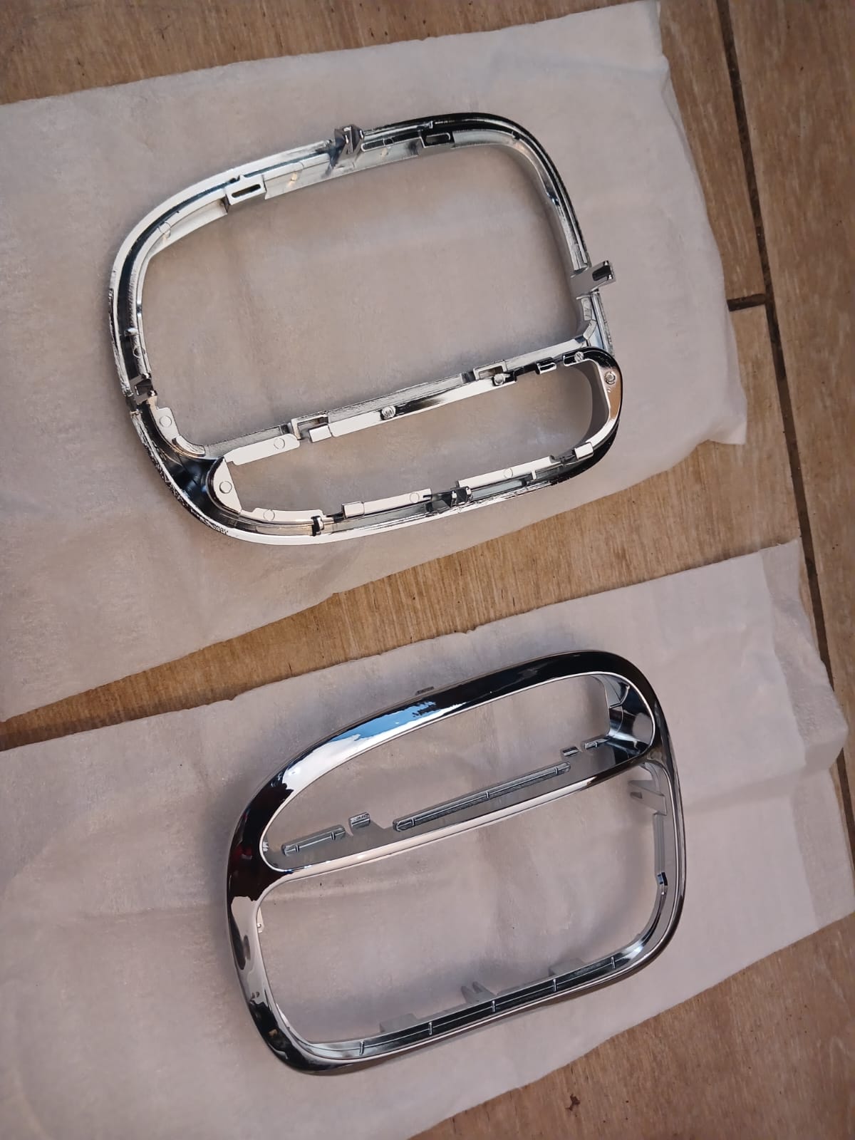W203 Gear Lever Chrome Covers
