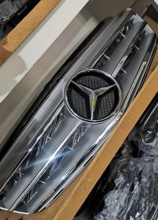 W204 Front Grille