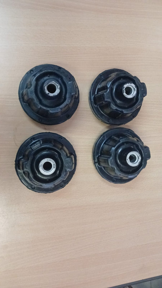 W203 Shock Mountings